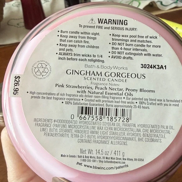 Bath & Body Works Gingham Gorgeous Candle - Pink and White - Picture 6 of 8